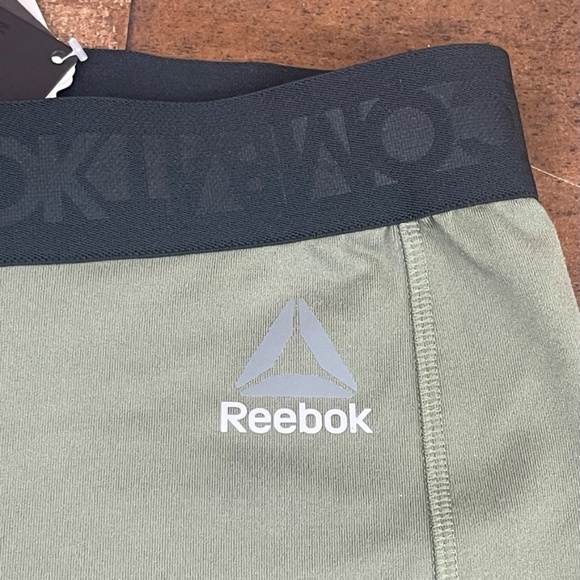 NWT Reebok Green Speedwick Precision RNF Capris - Picture 8 of 16